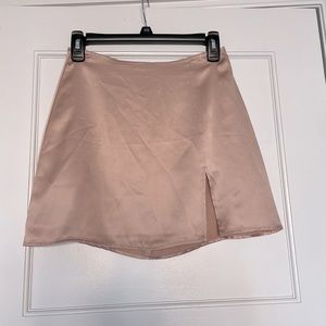 Reformation Robbie Silk Mini Skirt in Blush (Size 2)